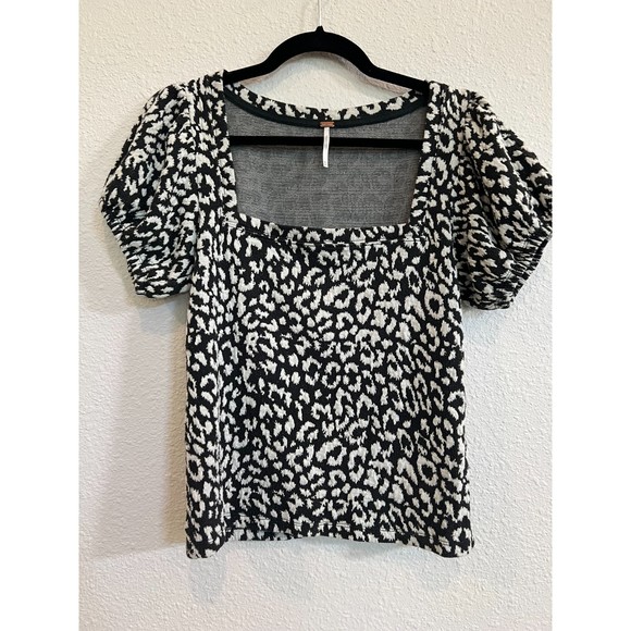Free People Square Neck Puff Sleeve Blouse Animal Leopard Print Size Medium - Picture 1 of 3